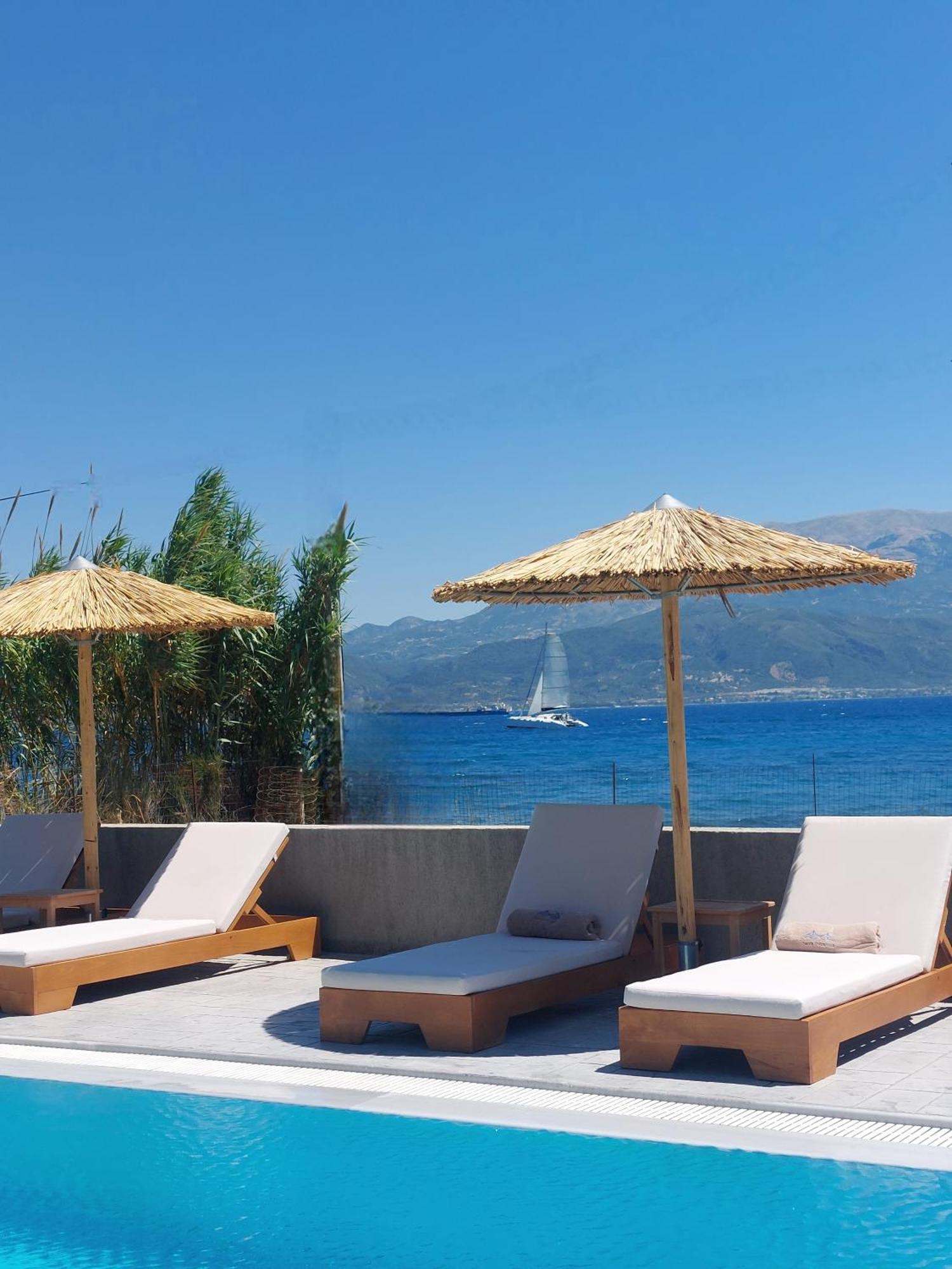 Santa Domenica Nafpaktos - Rooms And Apartments By The Sea Esterno foto